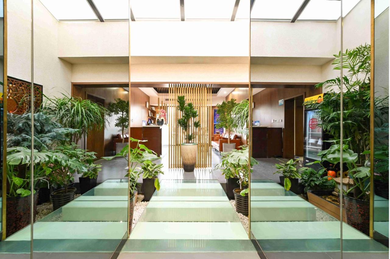 Xingshe Alley Courtyard Hotel Beijing Wangfujing Forbidden City Branch - Breakfast Included & English Speaking Reception & Free Wifi And Laundry Room & Hutong Culture & Cat-Keeping & Flower-Growing Terrace & One Day Tour Service & Free Coffee Exteriör bild