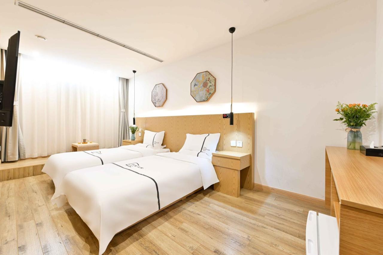 Xingshe Alley Courtyard Hotel Beijing Wangfujing Forbidden City Branch - Breakfast Included & English Speaking Reception & Free Wifi And Laundry Room & Hutong Culture & Cat-Keeping & Flower-Growing Terrace & One Day Tour Service & Free Coffee Exteriör bild